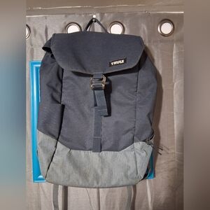 Thule Men's Navy and Light Gray Two-Tone Backpack with Front Buckle